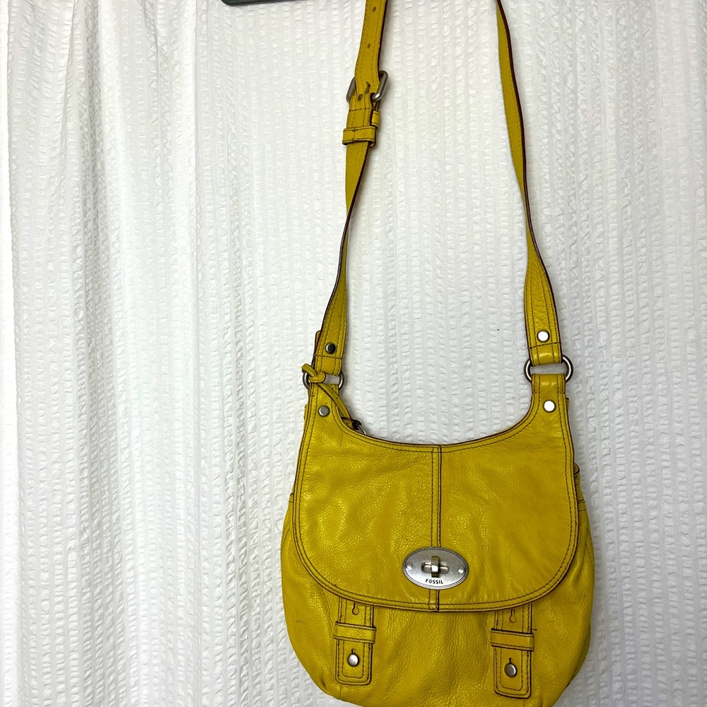 Vintage Fossil crossbody RARE color leather satchel